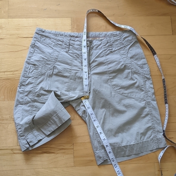 Mec hiking trail outdoor cotton blend shorts beige stone color size 10 T7 - Picture 7 of 10
